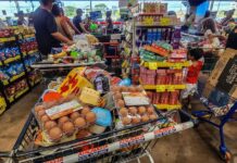 AGU pede que STF valide aumento de 15% no Bolsa Família AGU pede que STF reconheça validade do reajuste do Bolsa Família