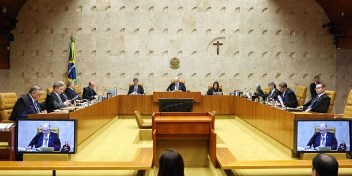 Fachin pede que ministros deixem disputa pessoal de lado Fachin pede que ministros deixem disputa pessoal de lado
